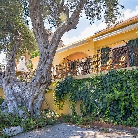 Alex-Giannis Apartments, Barbati Exterior foto